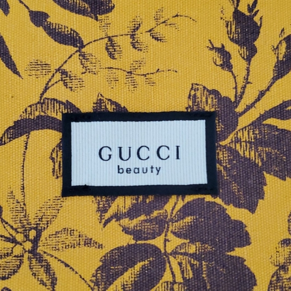 New never used GUCCI drawstring pouch bag 💛 - Picture 2 of 5